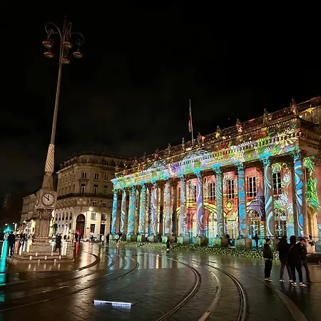 شقة Hebergement Renove Place Du Palais Avec Parking *