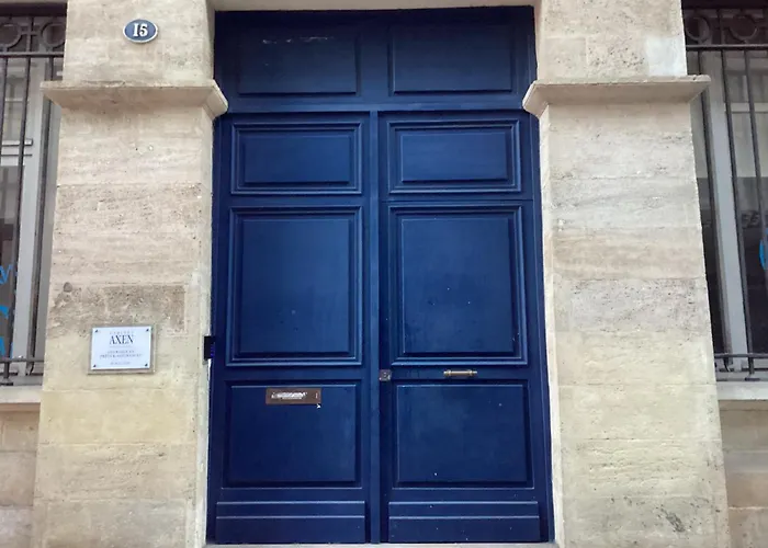 Hebergement Renove Place Du Palais Avec Parking *